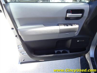 2015 Toyota Sequoia Limited - Photo 35 - Cincinnati, OH 45255