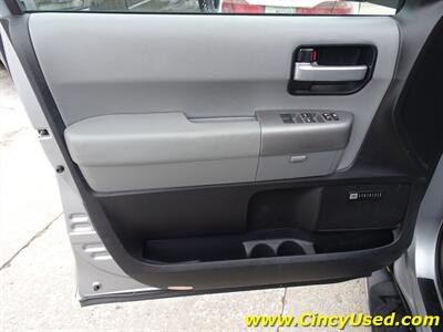 2015 Toyota Sequoia Limited   - Photo 27 - Cincinnati, OH 45255