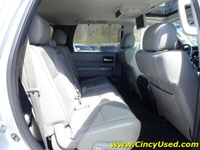 2015 Toyota Sequoia Limited - Photo 15 - Cincinnati, OH 45255