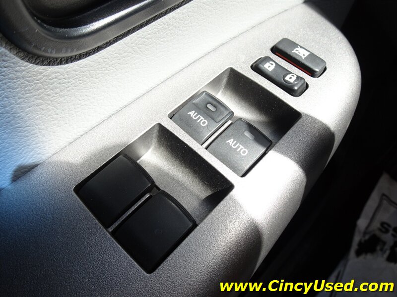 2015 Toyota Sequoia Limited - Photo 27 - Cincinnati, OH 45255