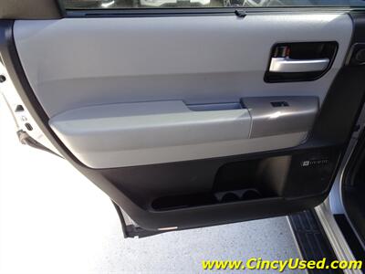 2015 Toyota Sequoia Limited - Photo 34 - Cincinnati, OH 45255