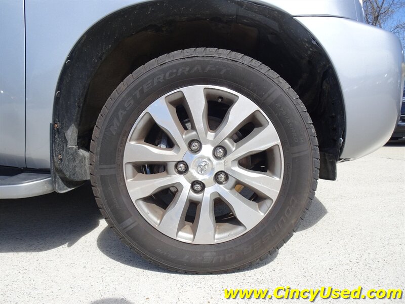 2015 Toyota Sequoia Limited - Photo 40 - Cincinnati, OH 45255