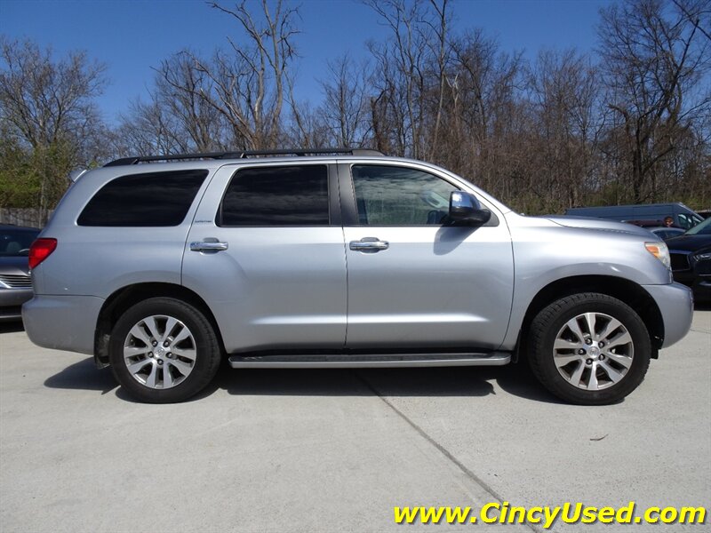 2015 Toyota Sequoia Limited - Photo 6 - Cincinnati, OH 45255