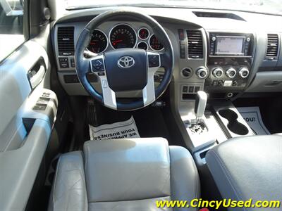 2015 Toyota Sequoia Limited - Photo 10 - Cincinnati, OH 45255