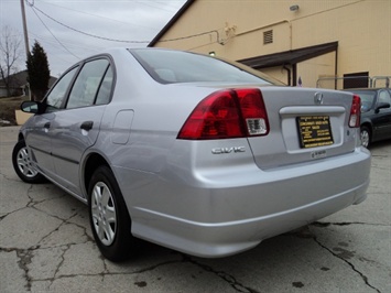 2005 Honda Civic VP   - Photo 12 - Cincinnati, OH 45255