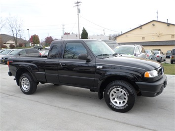 2004 Mazda B-Series Truck B3000   - Photo 1 - Cincinnati, OH 45255