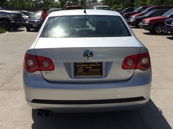 2007 Volkswagen Jetta 2.5   - Photo 5 - Cincinnati, OH 45255