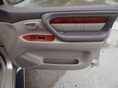 2000 Lexus LX 470 V8 AWD - Photo 92 - Cincinnati, OH 45255