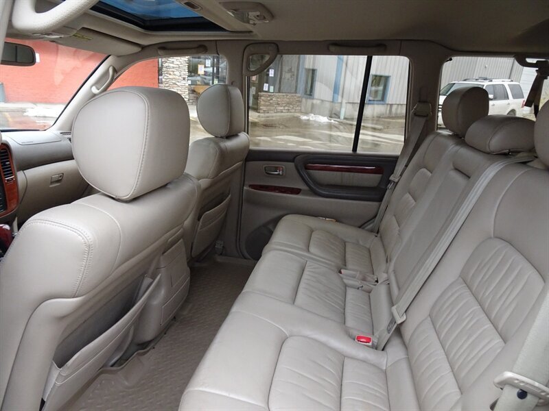 2000 Lexus LX 470 V8 AWD - Photo 58 - Cincinnati, OH 45255
