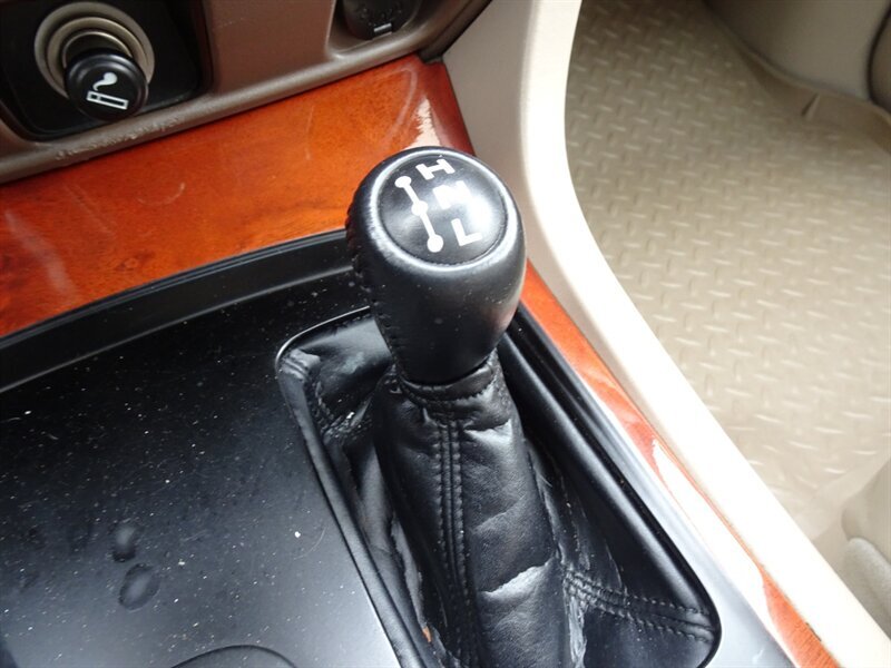 2000 Lexus LX 470 V8 AWD - Photo 47 - Cincinnati, OH 45255