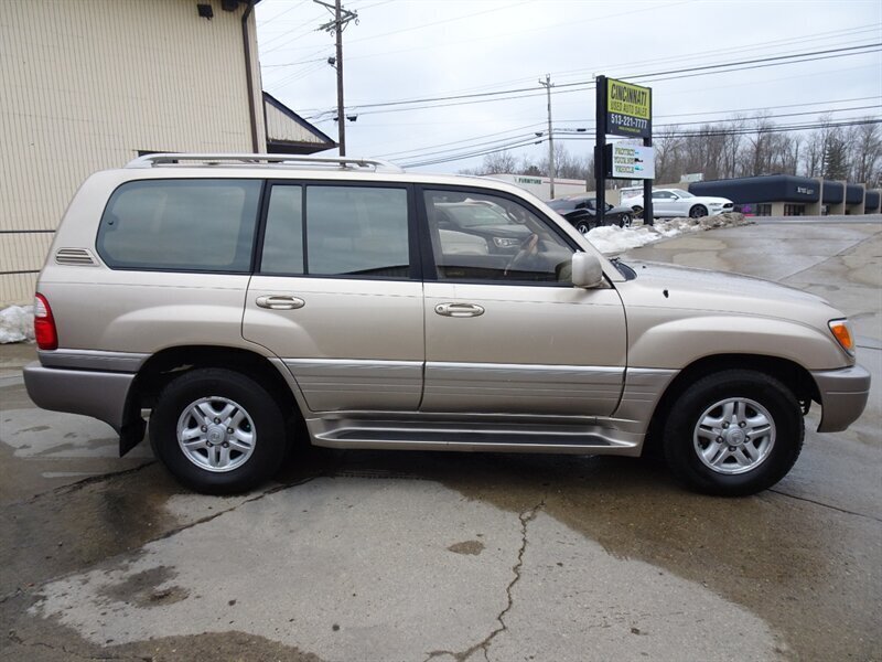 2000 Lexus LX 470 V8 AWD - Photo 12 - Cincinnati, OH 45255