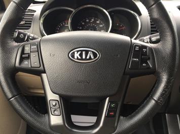 2011 Kia Sorento EX   - Photo 16 - Cincinnati, OH 45255