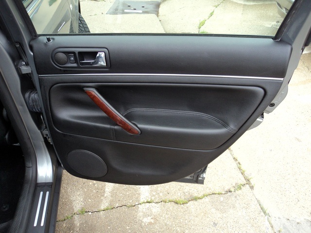 2003 Volkswagen Passat W8 - Photo 29 - Cincinnati, OH 45255
