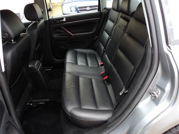 2003 Volkswagen Passat W8   - Photo 20 - Cincinnati, OH 45255