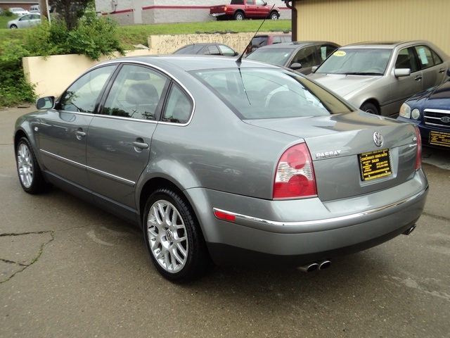2003 Volkswagen Passat W8 - Photo 4 - Cincinnati, OH 45255