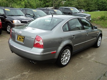 2003 Volkswagen Passat W8   - Photo 6 - Cincinnati, OH 45255