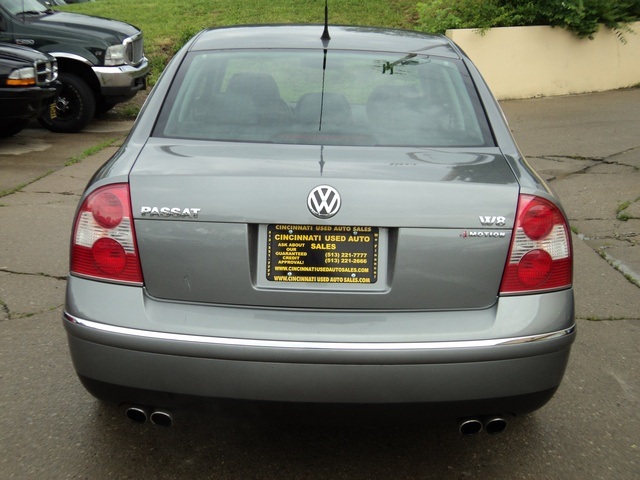 2003 Volkswagen Passat W8 - Photo 5 - Cincinnati, OH 45255