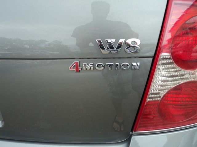 2003 Volkswagen Passat W8 - Photo 16 - Cincinnati, OH 45255
