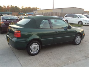 2001 Volkswagen Cabrio GLS   - Photo 6 - Cincinnati, OH 45255