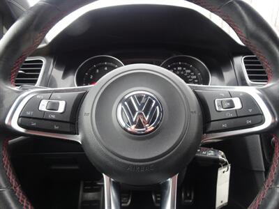 2015 Volkswagen Golf GTI S  2.0L I4 Turbo FWD - Photo 13 - Cincinnati, OH 45255