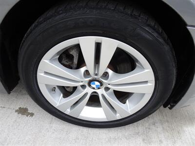 2010 BMW 5 Series 528i xDrive 3.0L I6 AWD - Photo 8 - Cincinnati, OH 45255