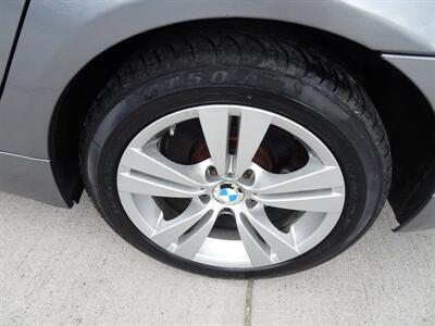 2010 BMW 5 Series 528i xDrive 3.0L I6 AWD - Photo 11 - Cincinnati, OH 45255