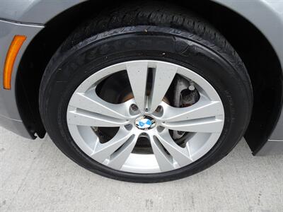 2010 BMW 5 Series 528i xDrive 3.0L I6 AWD - Photo 9 - Cincinnati, OH 45255