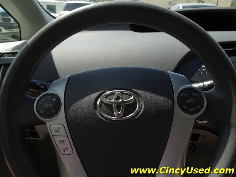 2010 Toyota Prius III - Photo 22 - Cincinnati, OH 45255