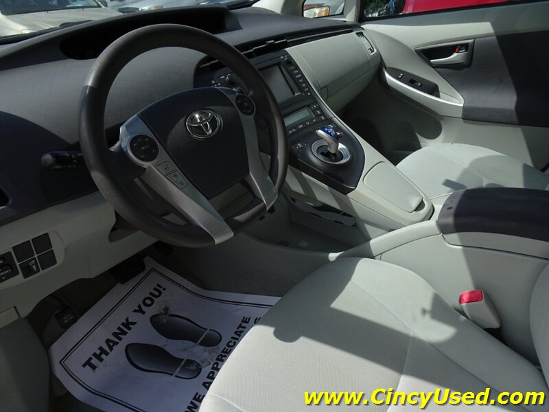 2010 Toyota Prius III - Photo 11 - Cincinnati, OH 45255
