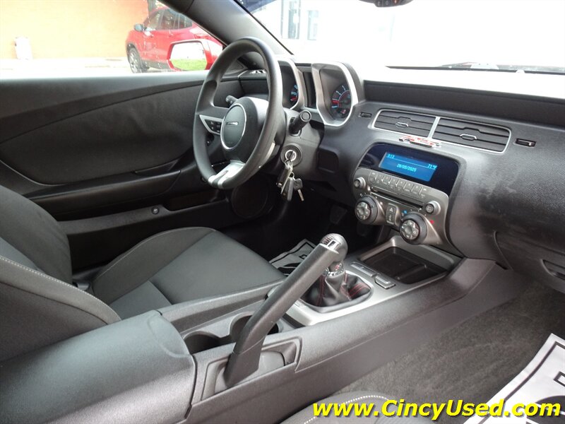 2010 Chevrolet Camaro LT - Photo 16 - Cincinnati, OH 45255