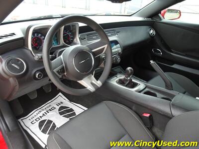 2010 Chevrolet Camaro LT   - Photo 12 - Cincinnati, OH 45255