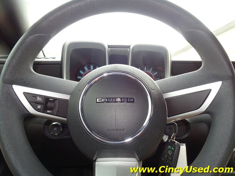2010 Chevrolet Camaro LT - Photo 19 - Cincinnati, OH 45255