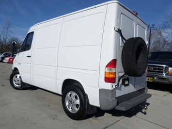 2004 Dodge Sprinter Cargo 2500 High Roof 118 W   - Photo 12 - Cincinnati, OH 45255