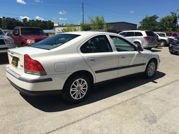 2003 Volvo S60 2.4   - Photo 6 - Cincinnati, OH 45255