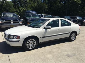 2003 Volvo S60 2.4   - Photo 3 - Cincinnati, OH 45255