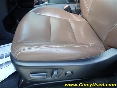 2017 Toyota Sienna Limited Premium 7-Passeng   - Photo 33 - Cincinnati, OH 45255