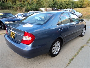 2002 Toyota Camry XLE   - Photo 6 - Cincinnati, OH 45255