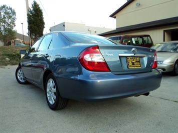 2002 Toyota Camry XLE   - Photo 29 - Cincinnati, OH 45255