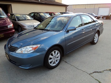 2002 Toyota Camry XLE   - Photo 3 - Cincinnati, OH 45255