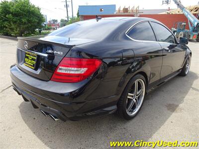 2015 Mercedes-Benz C 63 AMG  6.2L V8 RWD - Photo 4 - Cincinnati, OH 45255