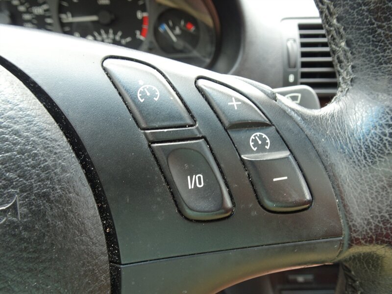 2001 BMW 3 Series 325i   - Photo 37 - Cincinnati, OH 45255