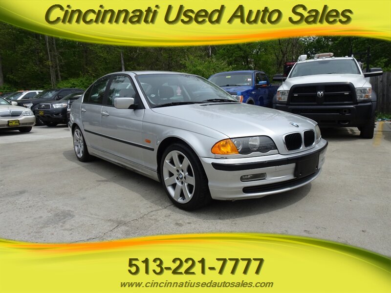 2001 BMW 3 Series 325i   - Photo 1 - Cincinnati, OH 45255
