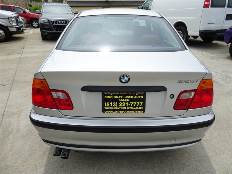 2001 BMW 3 Series 325i   - Photo 9 - Cincinnati, OH 45255