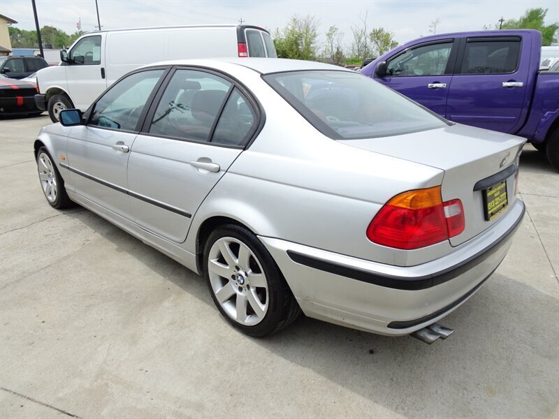 2001 BMW 3 Series 325i   - Photo 14 - Cincinnati, OH 45255