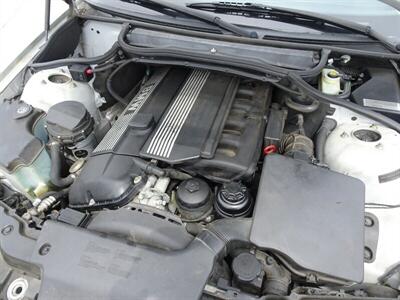 2001 BMW 3 Series 325i   - Photo 86 - Cincinnati, OH 45255