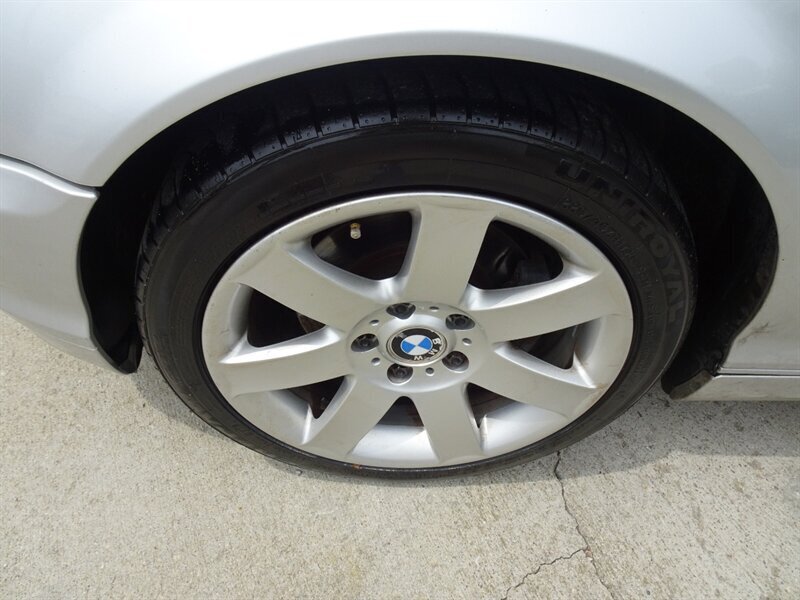 2001 BMW 3 Series 325i   - Photo 78 - Cincinnati, OH 45255