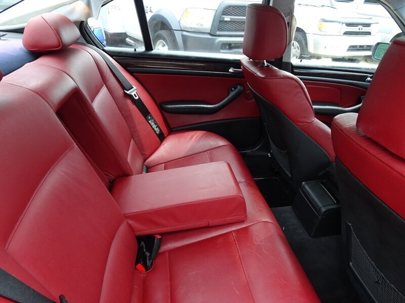 2001 BMW 3 Series 325i   - Photo 42 - Cincinnati, OH 45255