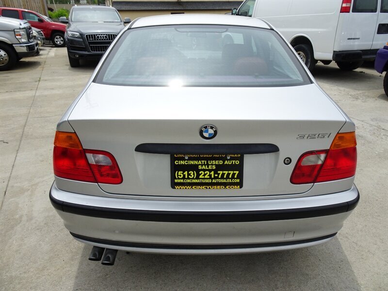 2001 BMW 3 Series 325i   - Photo 18 - Cincinnati, OH 45255