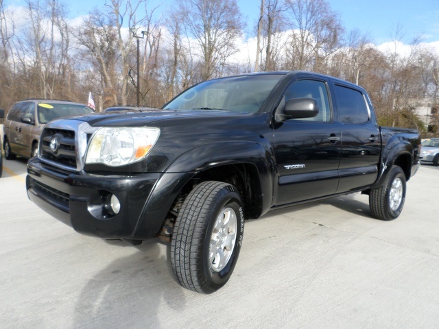 2005 Toyota Tacoma PreRunner - Photo 11 - Cincinnati, OH 45255