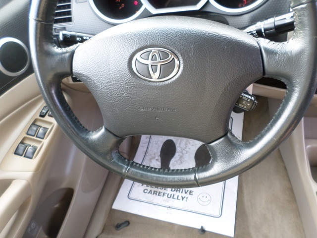 2005 Toyota Tacoma PreRunner - Photo 18 - Cincinnati, OH 45255